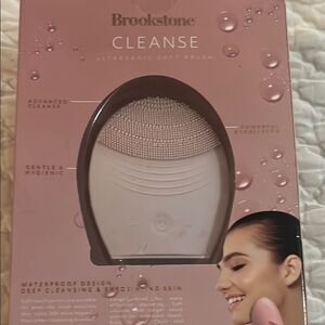 Brookstone Cleanse Ultrasonic Soft Brush - Pink